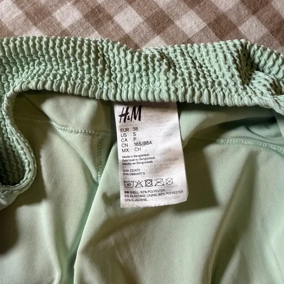 H&M Light Green Textured swimsuit - Picture 3 of 3